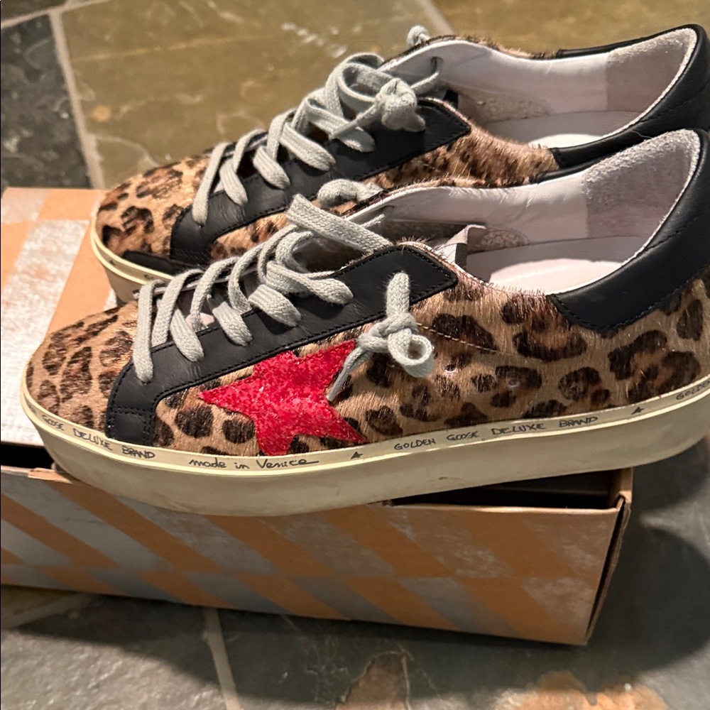 Golden Goose Leopard Print Sneakers with Red Star - Picture 5 of 7